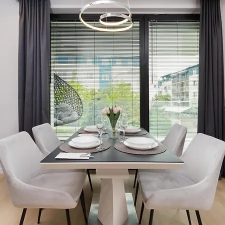 Okrzei With Balcony & Parking Seaside By Renters Hotel