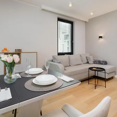 Okrzei With Balcony & Parking Seaside By Renters * Sopot